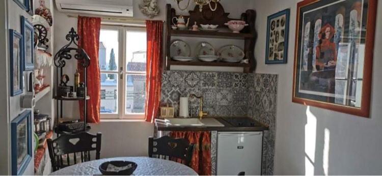 Vintage House For Rent 60M From Sea Apartment Baska Voda Exterior photo